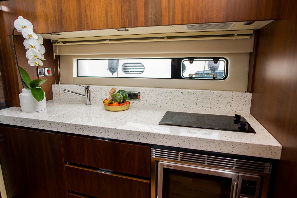 Fairline 42 | Solitaire