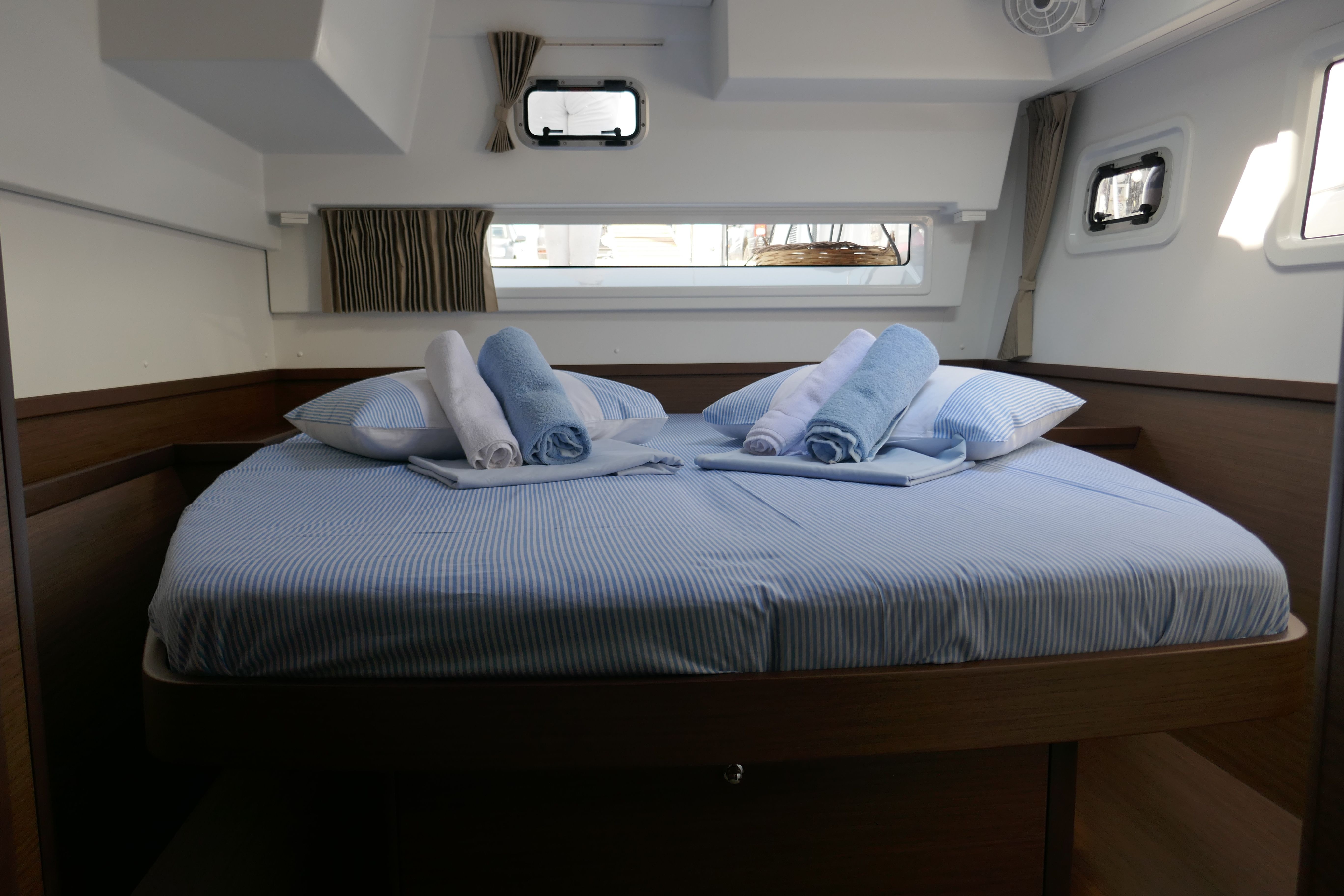 Lagoon 42 | Coral Seas