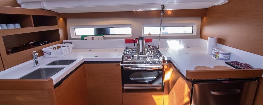 Jeanneau Sun Odyssey 490 | Marina
