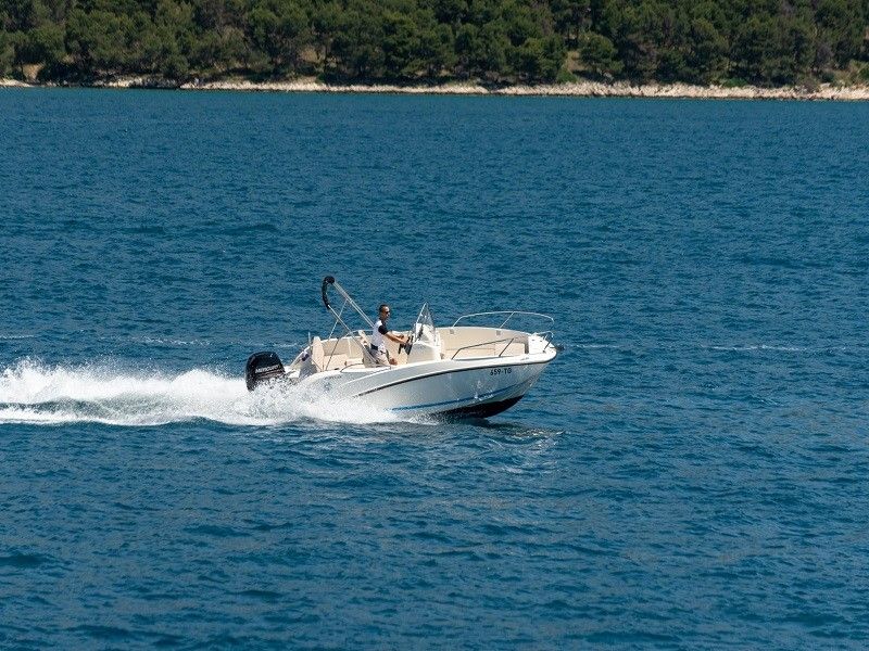 Quicksilver 605 | Activ Open