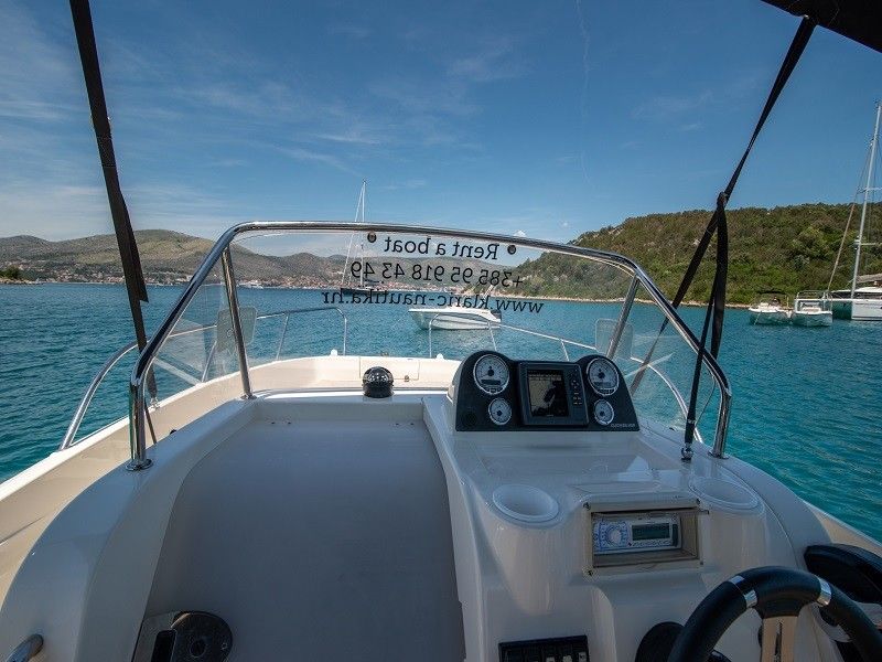 Quicksilver 675 | Activ Open