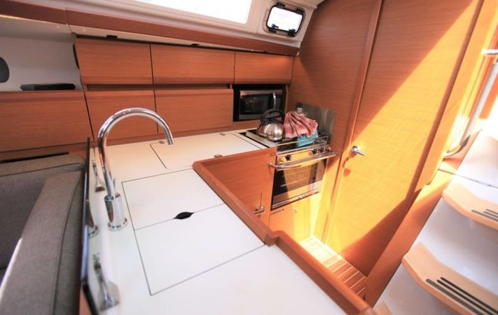Jeanneau Sun Odyssey 419 | Indian Chief