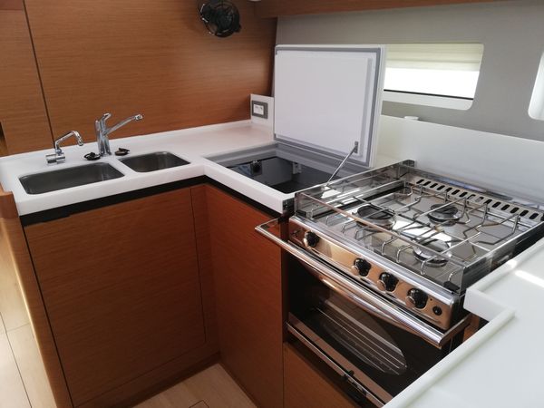 Jeanneau Sun Odyssey 490 | Hrvaska