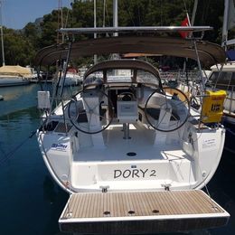 Bavaria Cruiser 34 | Dory 2
