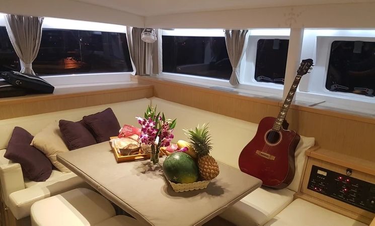 Lagoon 400 S2 | Helios