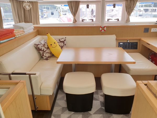 Lagoon 400 S2 | Helios