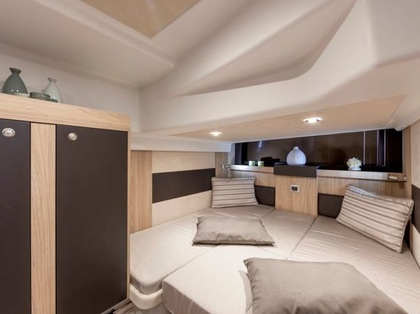 Cranchi M44 | Medusa