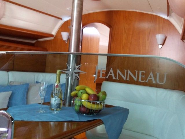 Jeanneau Sun Odyssey 35 | Kama