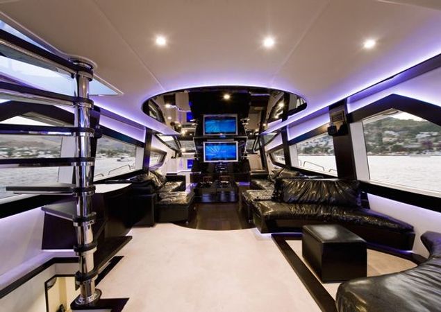 VBG Super Yachts 2009 | Claremont