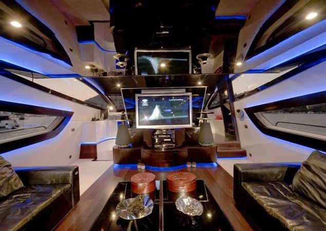 VBG Super Yachts 2009 | Claremont