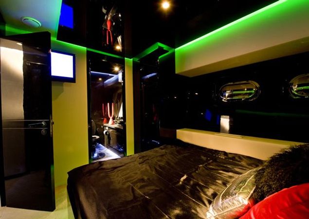 VBG Super Yachts 2009 | Claremont