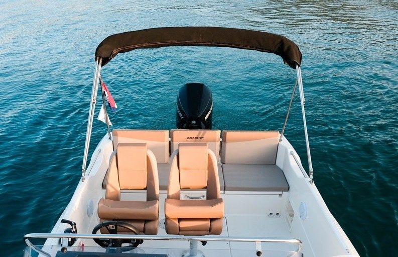 Quicksilver 675 Sundeck | Quicksilver 675 Sundeck