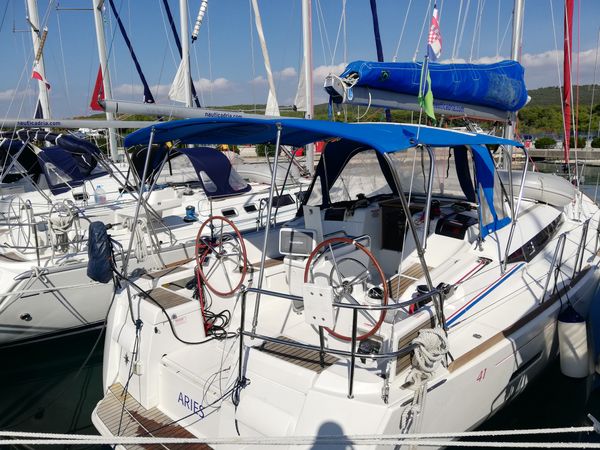 Jeanneau 409 | Aries