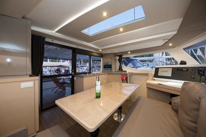 Fountaine Pajot Lucia 40 | Sunrise