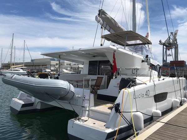 Fountaine Pajot Lucia 40 | Sunrise