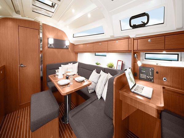 Bavaria Cruiser 41 | Zephyr