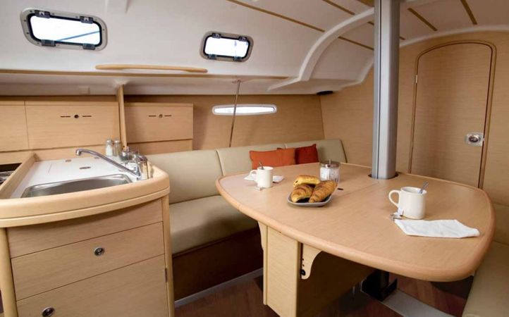 Beneteau First 31.7 | Gauvain