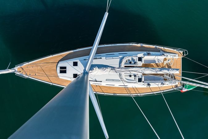 Italia Yachts 13.98 | Mira