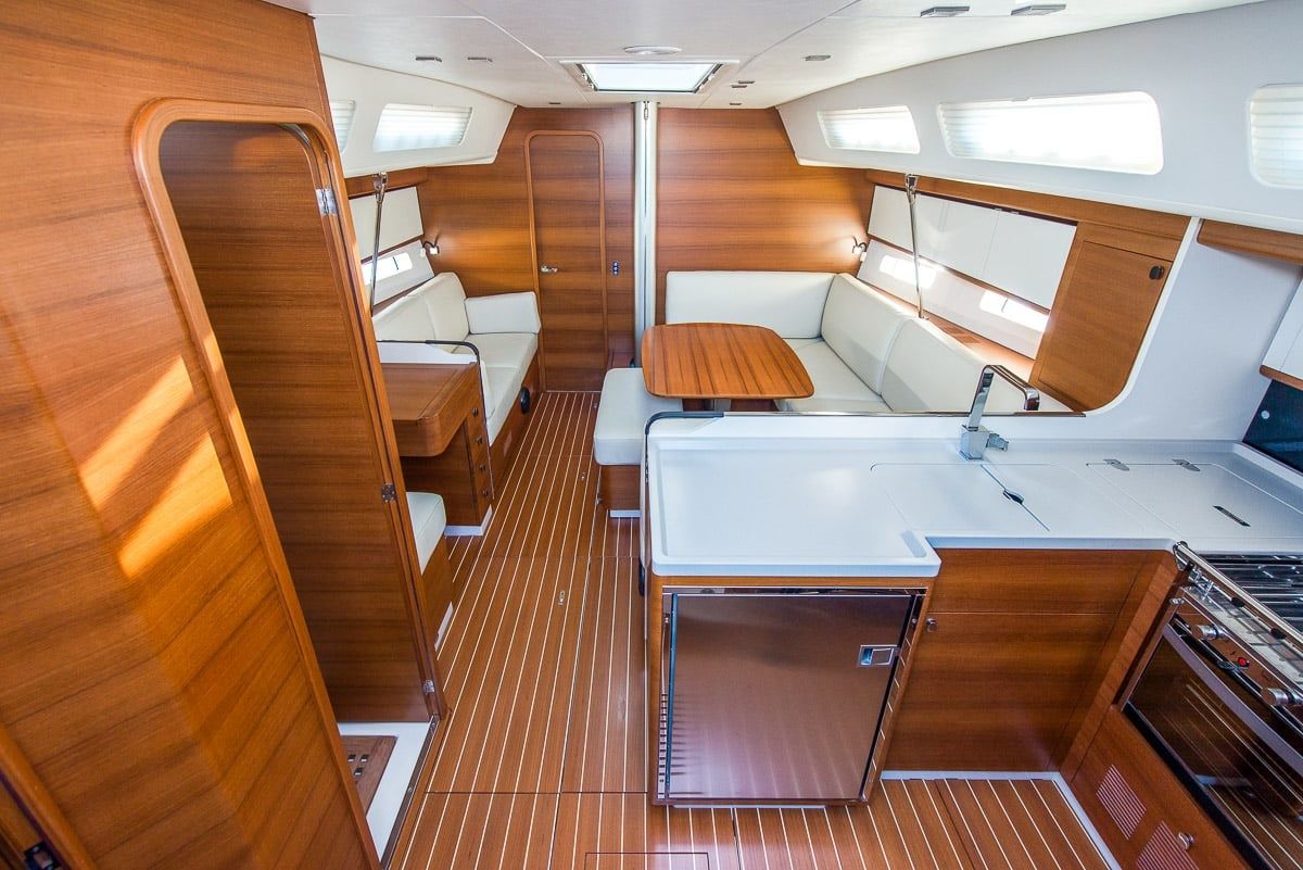 Italia Yachts 13.98 | Mira