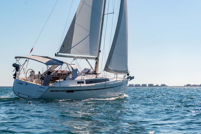 Bavaria Cruiser 34 | Be Happy