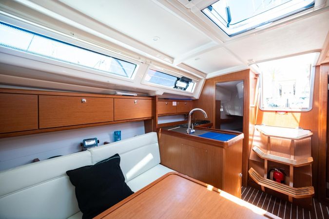 Bavaria Cruiser 34 | Be Happy