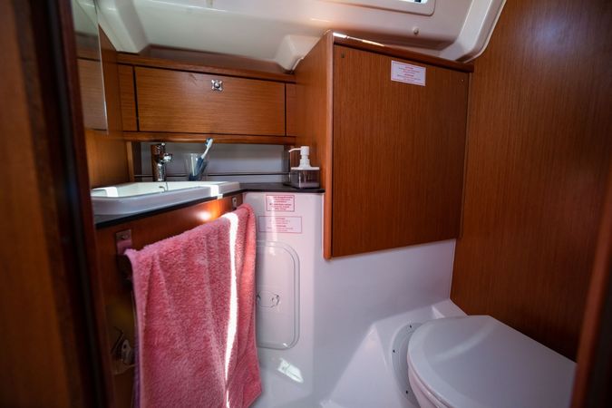 Bavaria Cruiser 34 | Be Happy