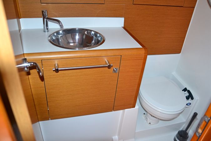 Jeanneau Sun Odyssey 449 | Pietra di Luna