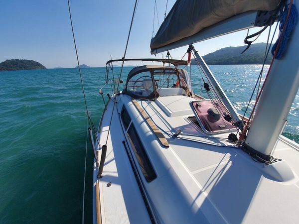Jeanneau Sun Odyssey 33 | Aqua