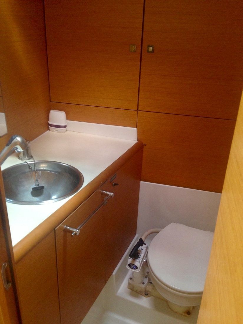 Jeanneau Sun Odyssey 409 | Malee