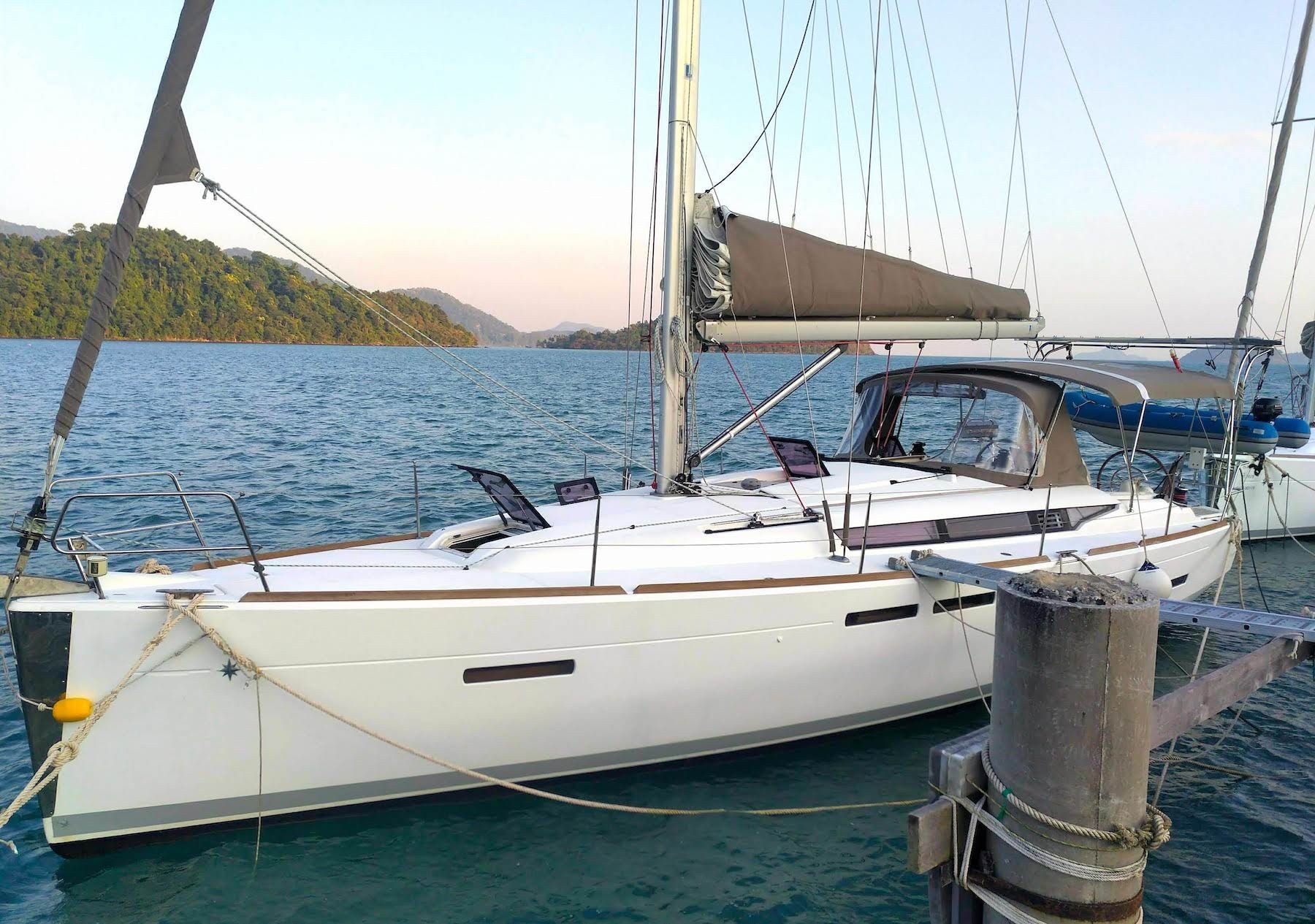 Jeanneau Sun Odyssey 409 | Malee