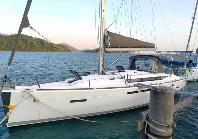 Jeanneau Sun Odyssey 409 | Malee