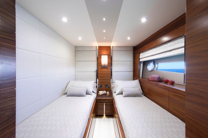 Sunseeker 68 | Maia Fair