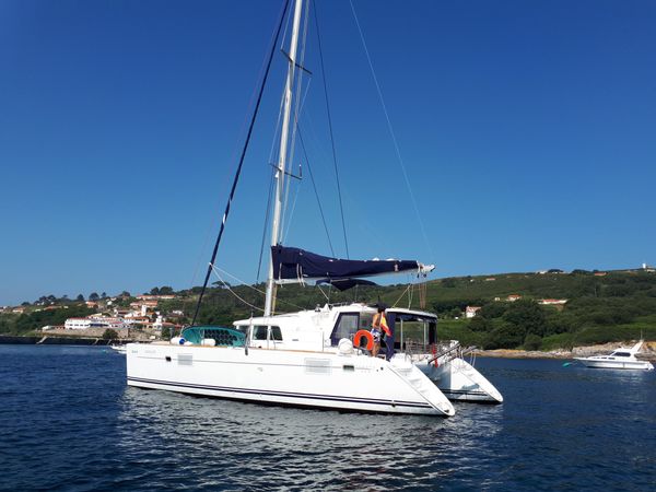 Lagoon 440 | Chocolate