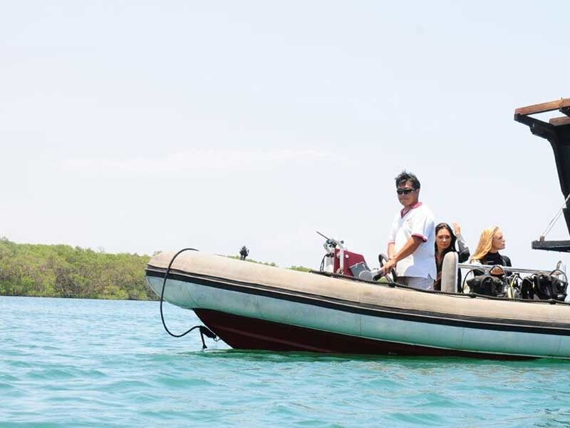 Custom Built Phinisi | Manta Mae