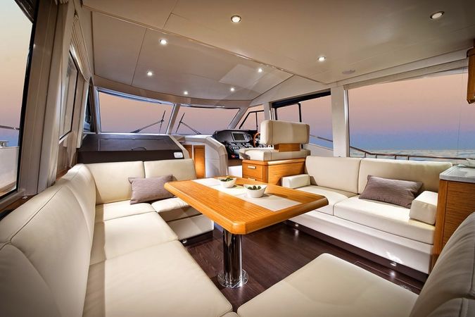 Greenline 48 Hybrid | Green Breeze