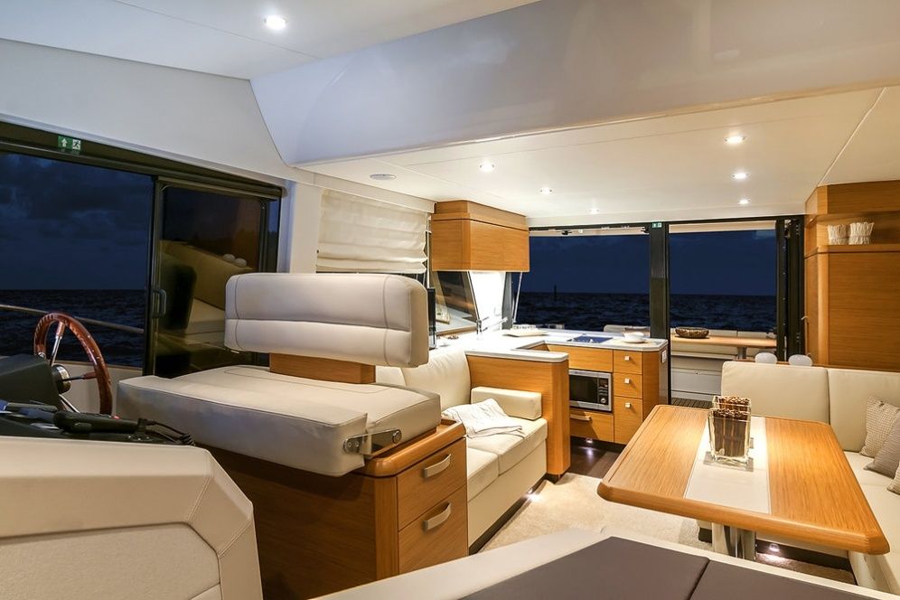 Greenline 48 Hybrid | Green Breeze