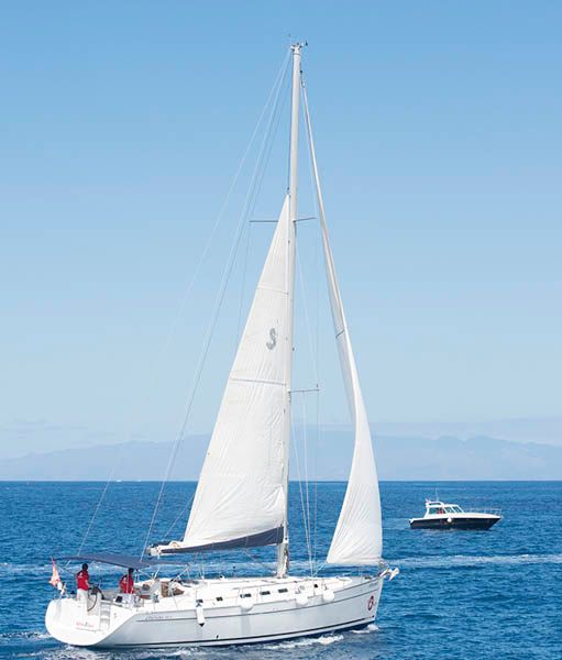 Beneteau Cyclades 50 | White Sea