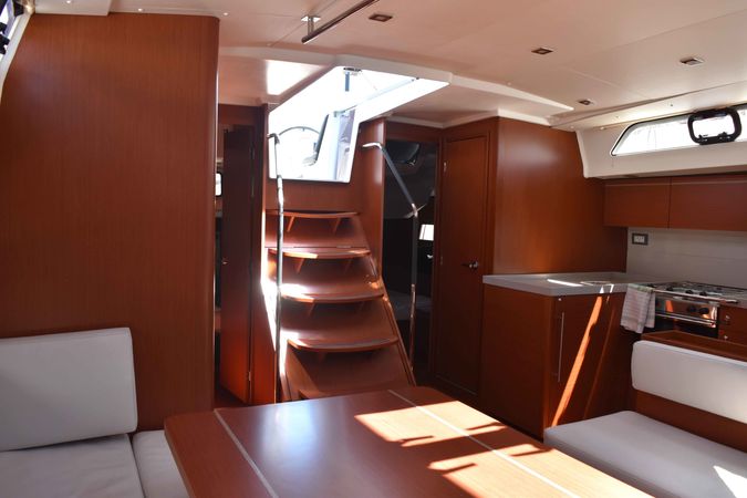 Beneteau Oceanis 51.1 | Euphoria