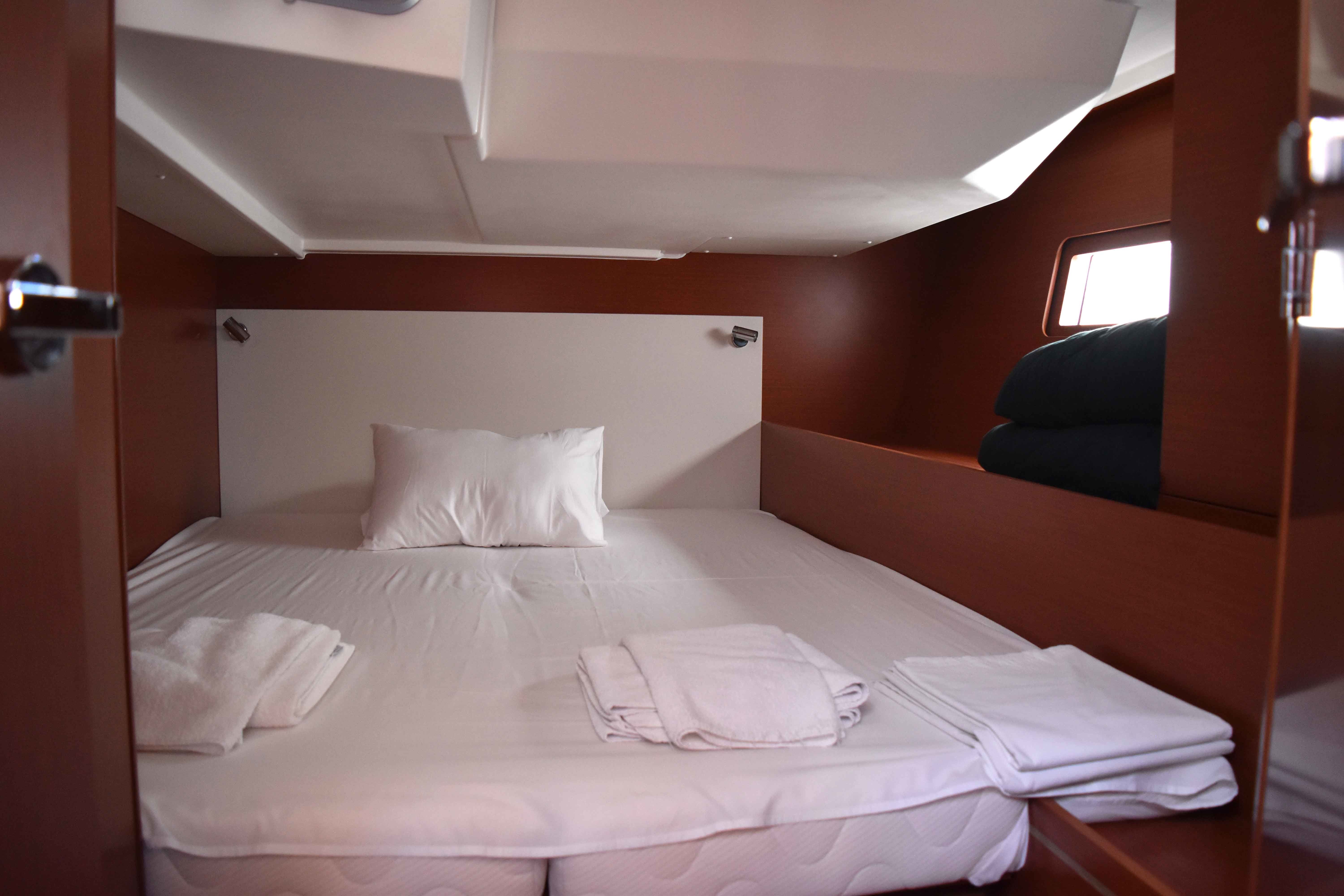 Beneteau Oceanis 51.1 | Euphoria