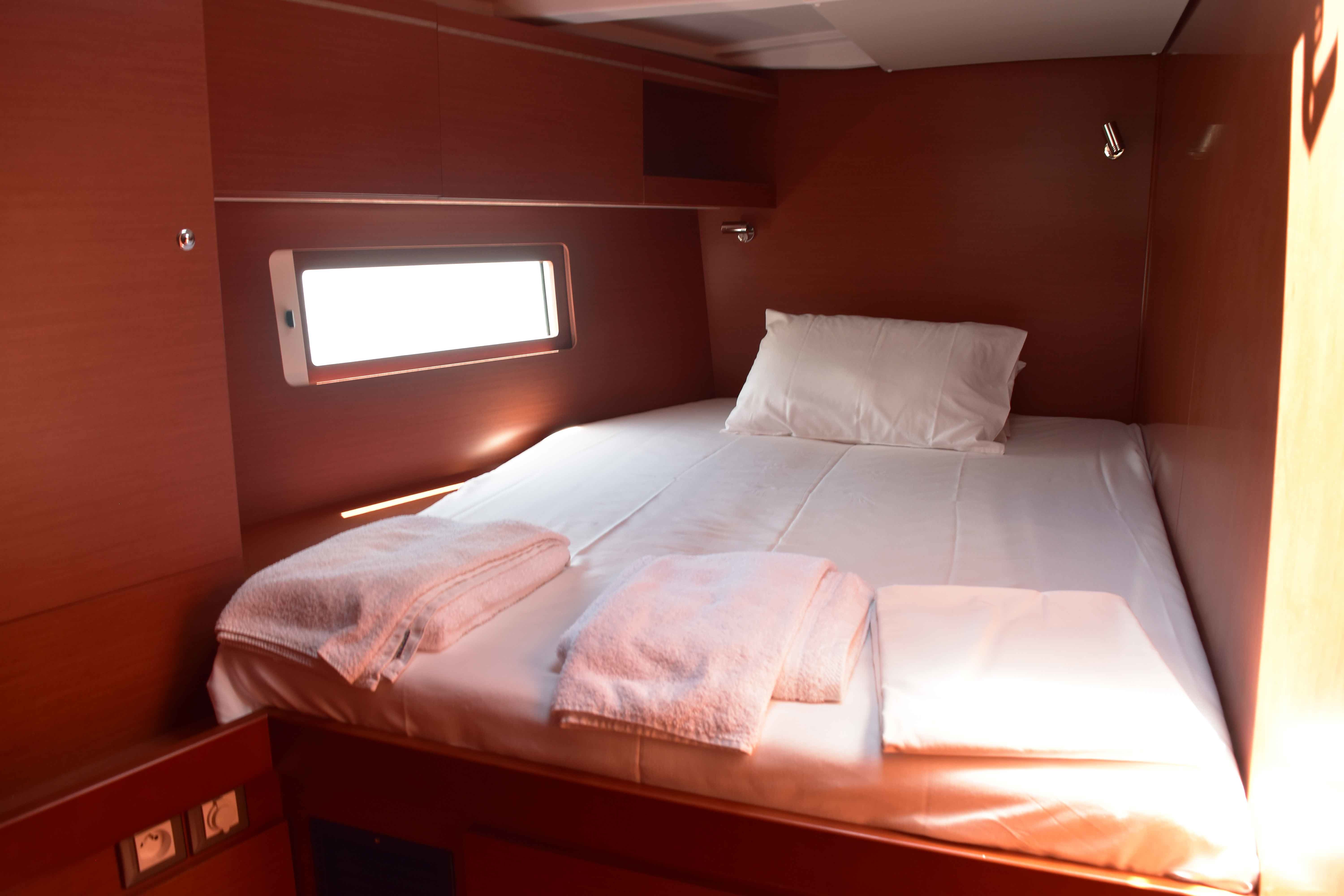 Beneteau Oceanis 51.1 | Euphoria