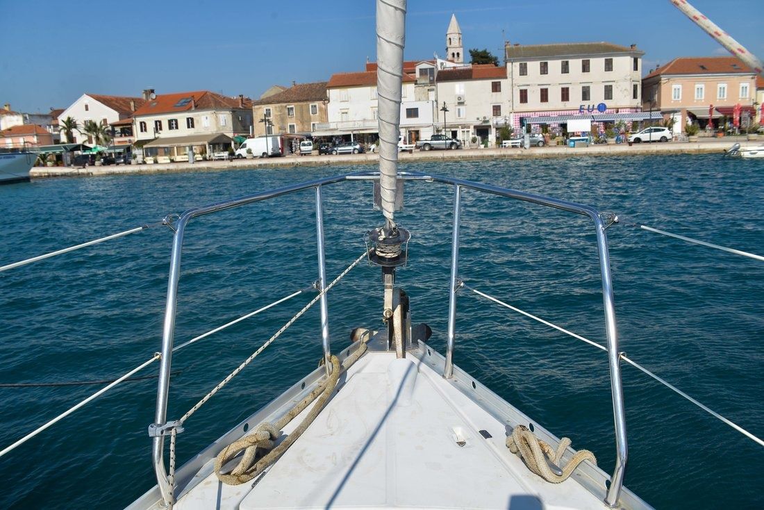 Beneteau Oceanis Clipper 323 | Despina