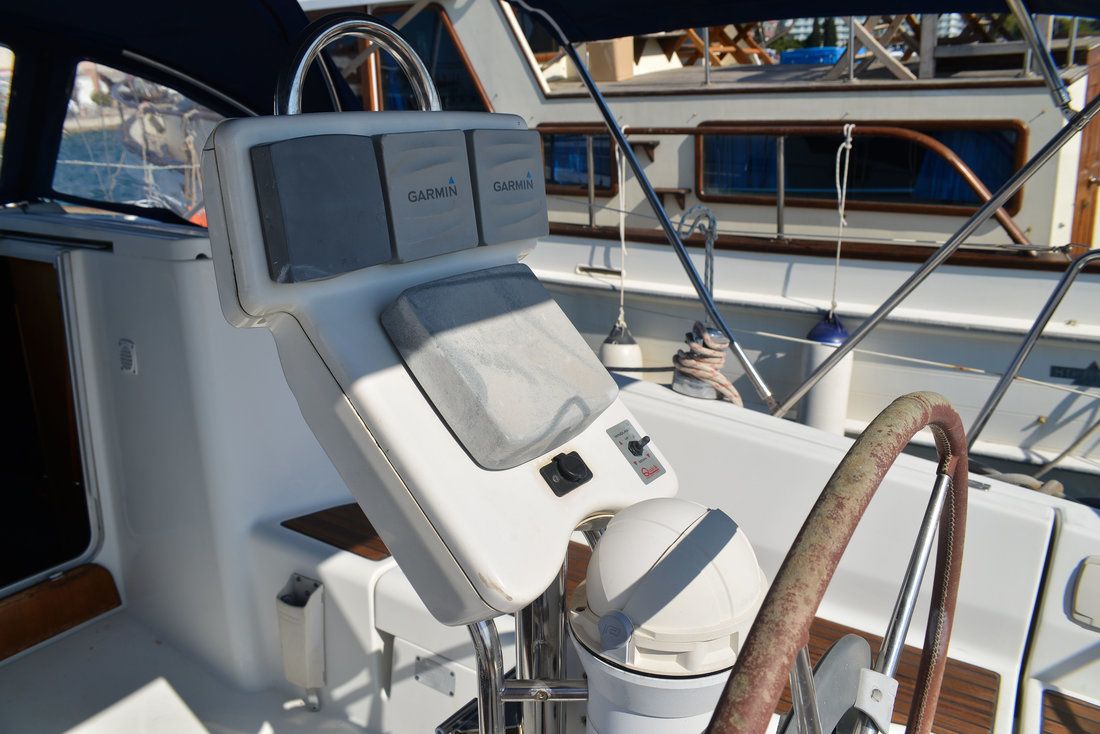 Beneteau Oceanis Clipper 323 | Despina