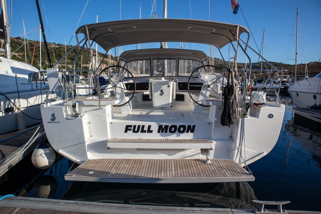 Beneteau Oceanis 51.1 | Full Moon