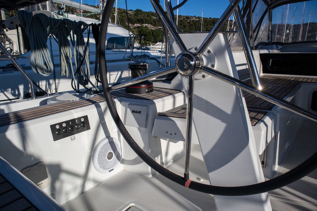 Beneteau Oceanis 51.1 | Full Moon