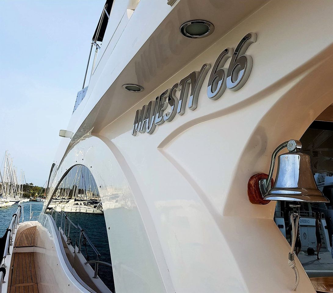 Gulf Craft Majesty 66 | Ms. Mouse
