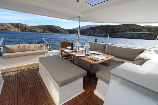 Fountaine Pajot Helia 44 | Allende