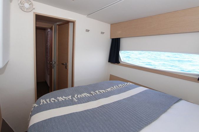 Fountaine Pajot Helia 44 | Allende