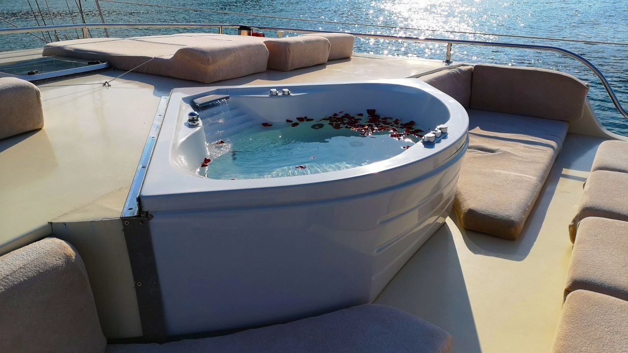 Gulet 98 | Diamond Lila