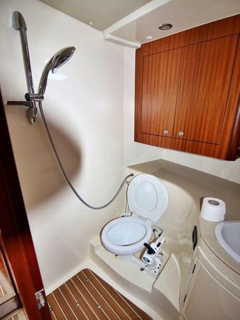 SAS Vektor Adriana 44 | Renesansa