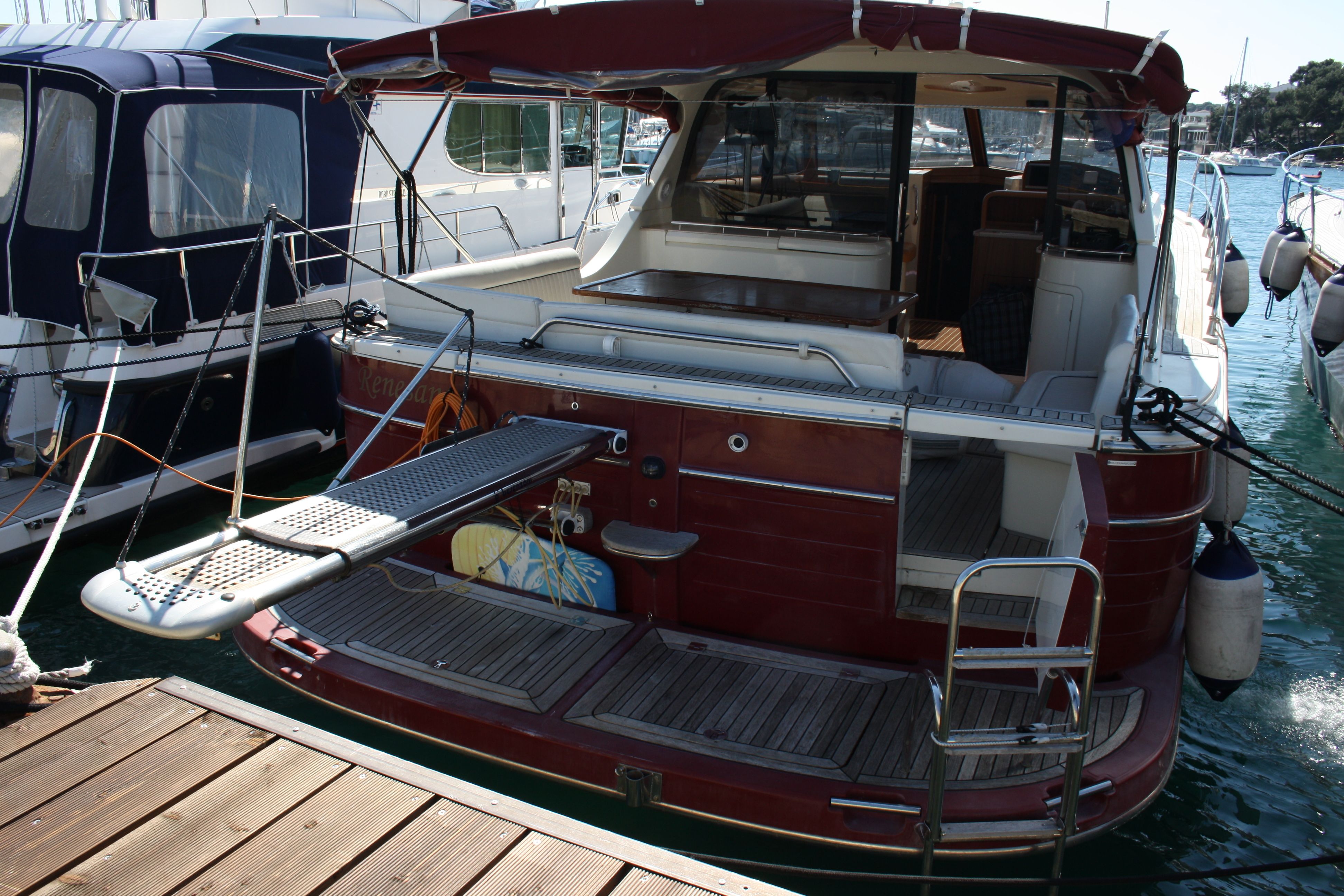 SAS Vektor Adriana 44 | Renesansa